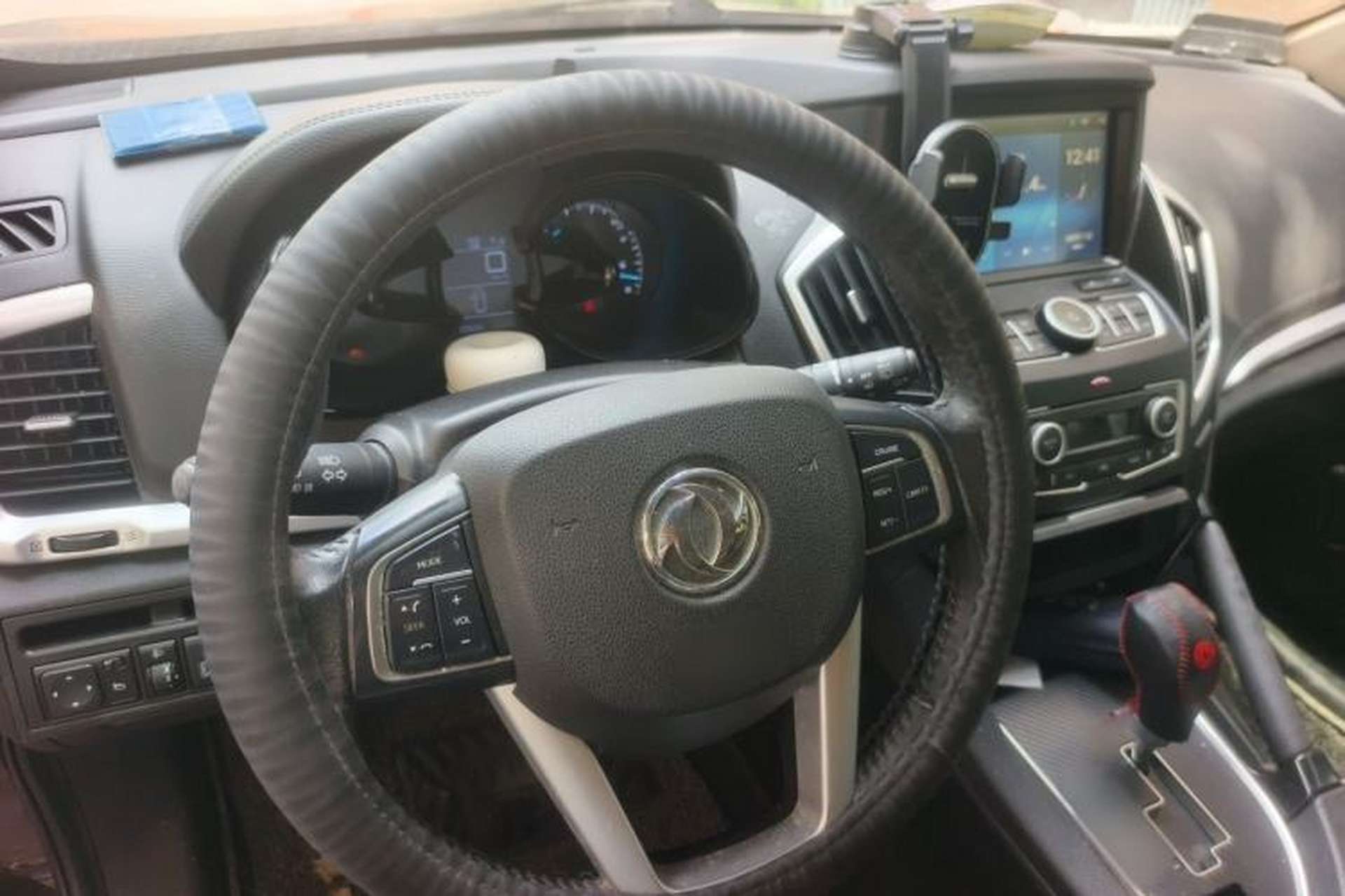 Used Dongfeng Aeolus AX7 2015 2.0L Automatic Zhiyi Trim Steering Wheel