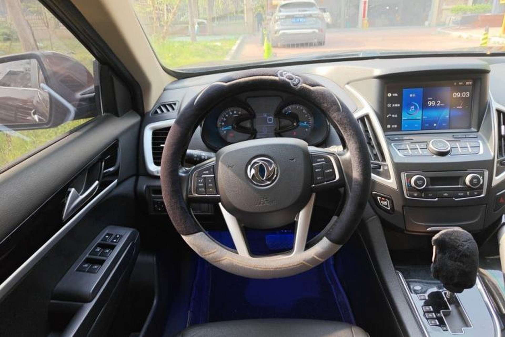 Used Dongfeng Aeolus AX7 2015 2.0L Automatic Zhiyi Trim Steering Wheel
