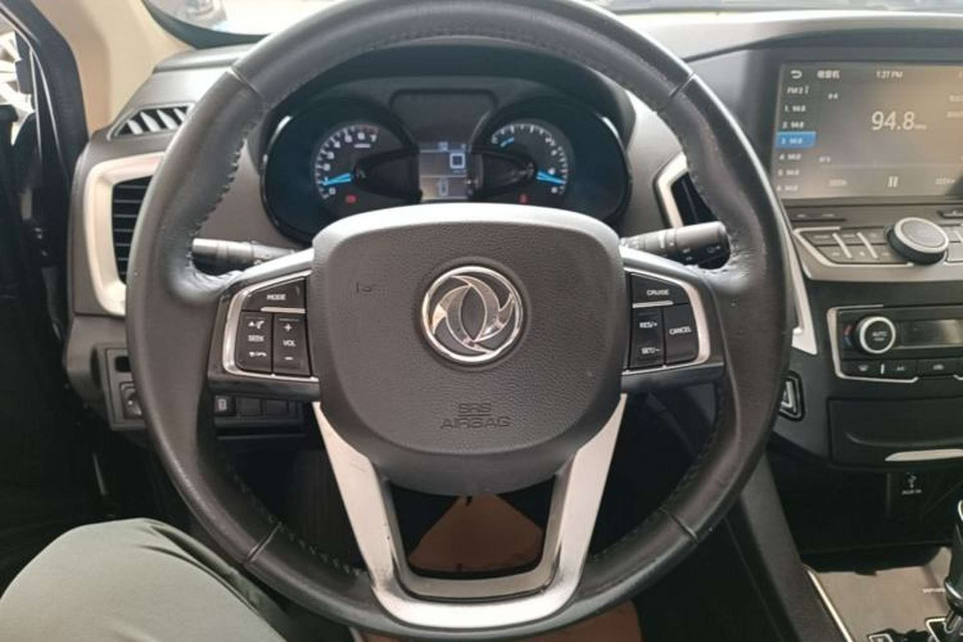 Used Dongfeng Aeolus AX7 2015 2.0L Automatic Zhiyi Trim Steering Wheel