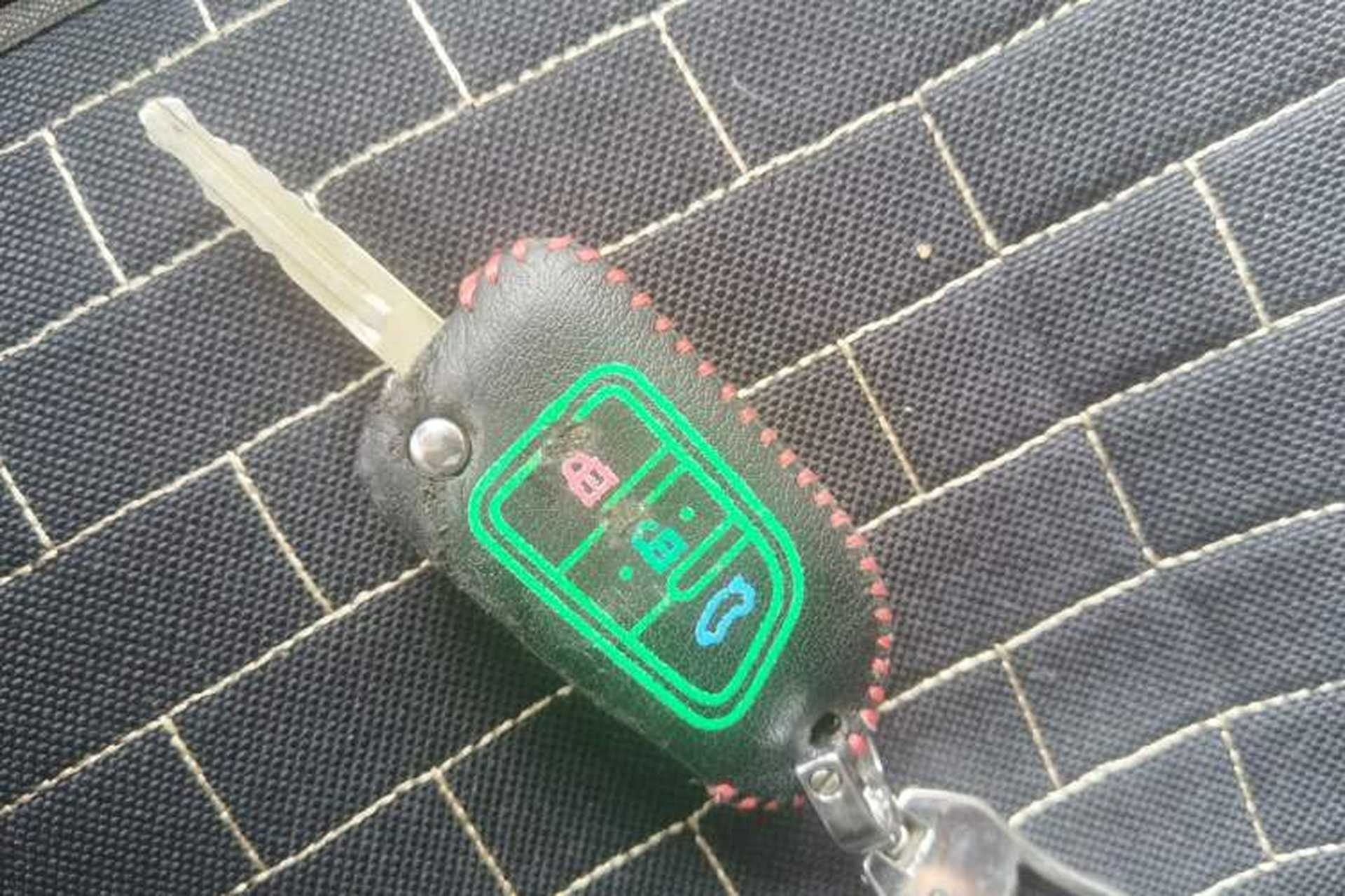 Used Dongfeng Aeolus AX7 2015 2.0L Automatic Zhiyue Version Vehicle Key