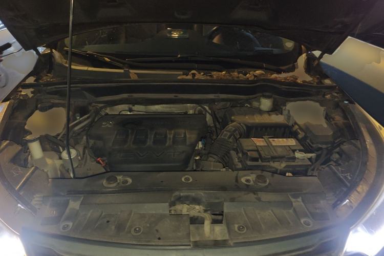 Used Dongfeng Aeolus AX7 2015 2.0L Automatic Zhiyi Trim Engine Bay
