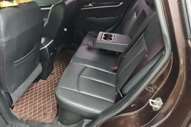 Used Dongfeng Aeolus AX7 2015 2.3L Automatic ZhiZun Version Left Rear Seat