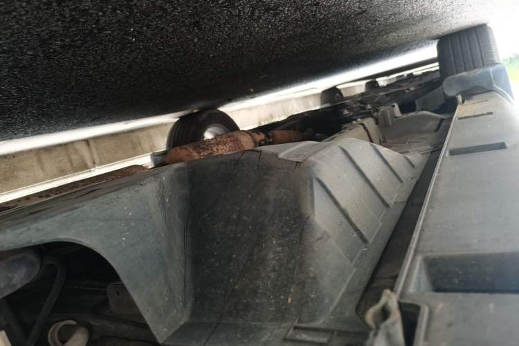 Used Dongfeng Aeolus AX7 2015 2.0L Automatic Zhiyi Trim Chassis Rear Left