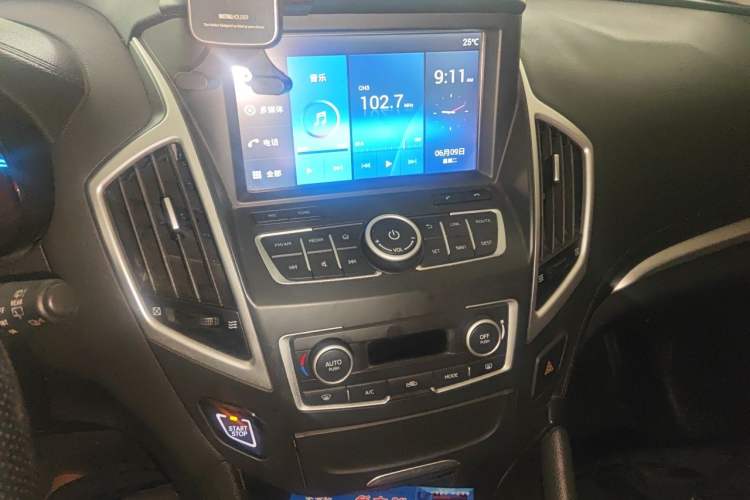 Used Dongfeng Aeolus AX7 2015 2.0L Automatic Zhiyi Trim Audio And AC Panel