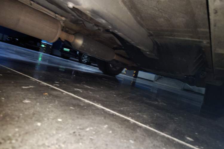 Used Dongfeng Aeolus AX7 2015 2.0L Manual Zhiyi Trim Chassis Front Left