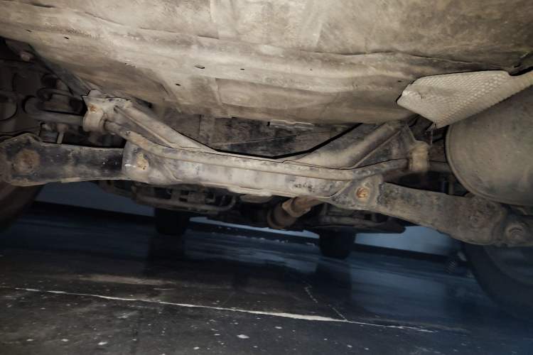 Used Dongfeng Aeolus AX7 2015 2.0L Manual Zhiyi Trim Chassis Rear