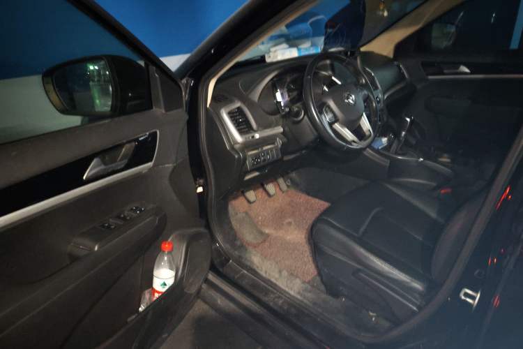 Used Dongfeng Aeolus AX7 2015 2.0L Manual Zhiyi Trim Driver Seat