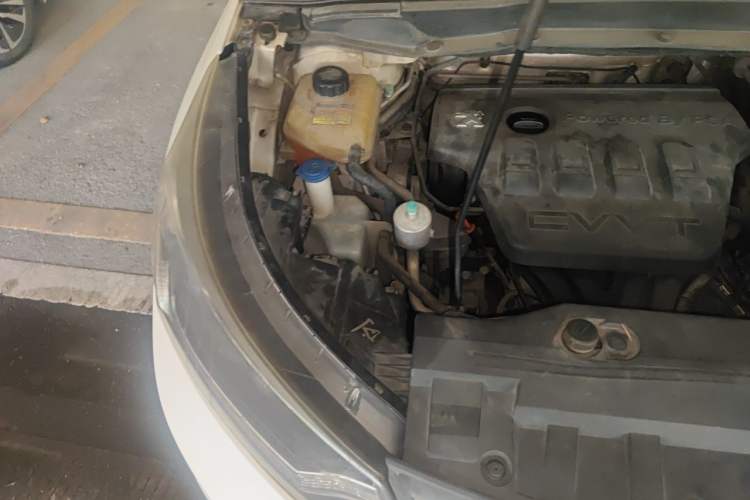 Used Dongfeng Aeolus AX7 2015 2.0L Automatic Zhiyi Trim Engine Bay Right