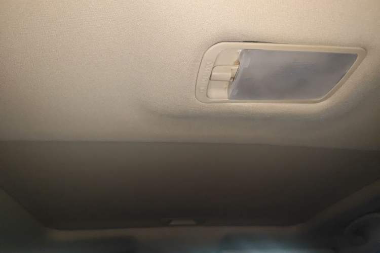 Used Dongfeng Aeolus AX7 2015 2.0L Automatic Zhiyi Trim Headliner