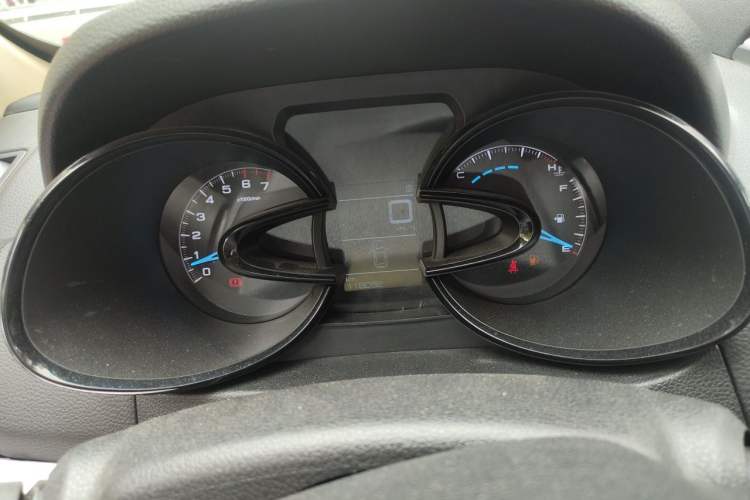Used Dongfeng Aeolus AX7 2015 2.0L Manual Zhiyi Trim Instrument Cluster