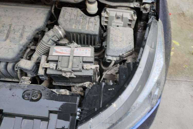 Used Dongfeng Aeolus AX7 2015 2.0L Automatic Zhiyi Trim Engine Bay Left