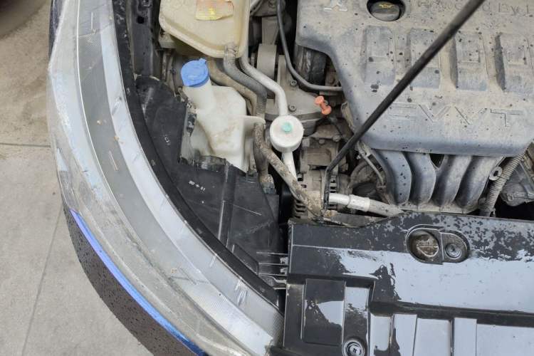 Used Dongfeng Aeolus AX7 2015 2.0L Automatic Zhiyi Trim Engine Bay Right