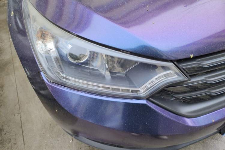 Used Dongfeng Aeolus AX7 2015 2.0L Automatic Zhiyi Trim Right Front Headlight