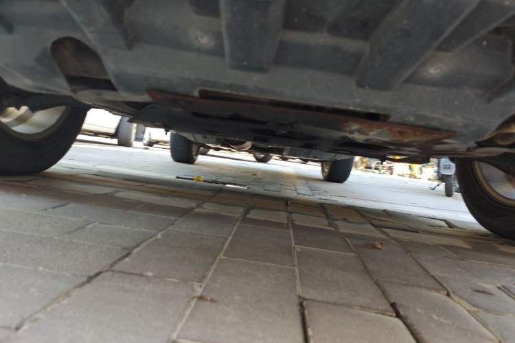 Used Dongfeng Aeolus AX7 2015 2.0L Manual Parade Edition Chassis Front