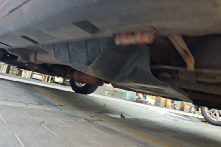 Used Dongfeng Aeolus AX7 2015 2.0L Manual Parade Edition Chassis Rear Left