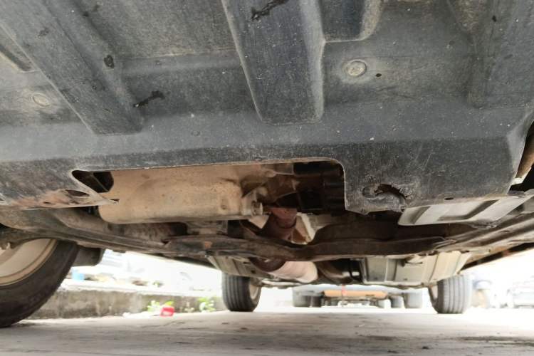 Used Dongfeng Aeolus AX7 2015 2.0L Automatic Zhiyi Trim Chassis Front