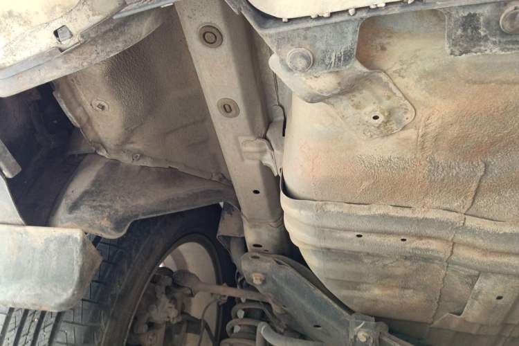Used Dongfeng Aeolus AX7 2015 2.0L Automatic Zhiyi Trim Chassis Rear Left