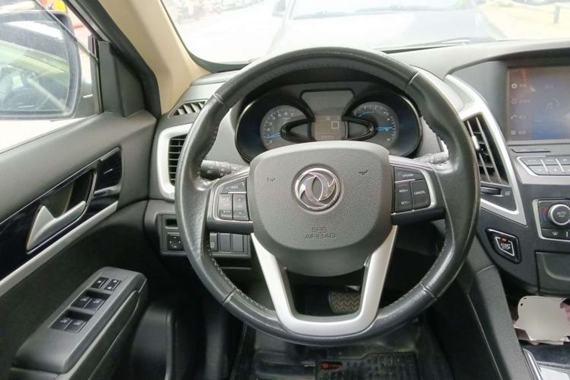 Used Dongfeng Aeolus AX7 2015 2.0L Automatic Zhiyi Trim Steering Wheel