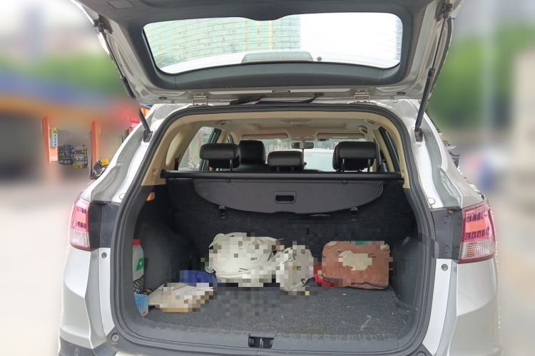 Used Dongfeng Aeolus AX7 2015 2.0L Automatic Zhiyi Trim Trunk