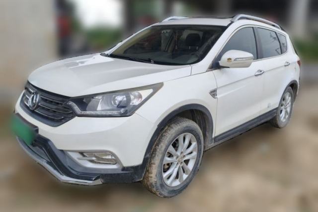 Used Dongfeng Aeolus AX7 2015 2.0L Manual Zhiyi Trim