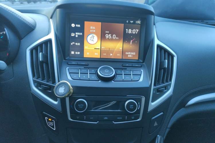 Used Dongfeng Aeolus AX7 2015 2.0L Automatic Zhiyi Trim Audio And AC Panel