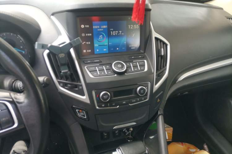 Used Dongfeng Aeolus AX7 2015 2.3L Automatic ZhiZun Version Audio And AC Panel