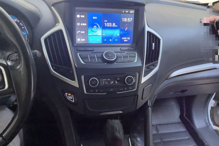 Used Dongfeng Aeolus AX7 2015 2.0L Automatic Zhiyi Trim Audio And AC Panel