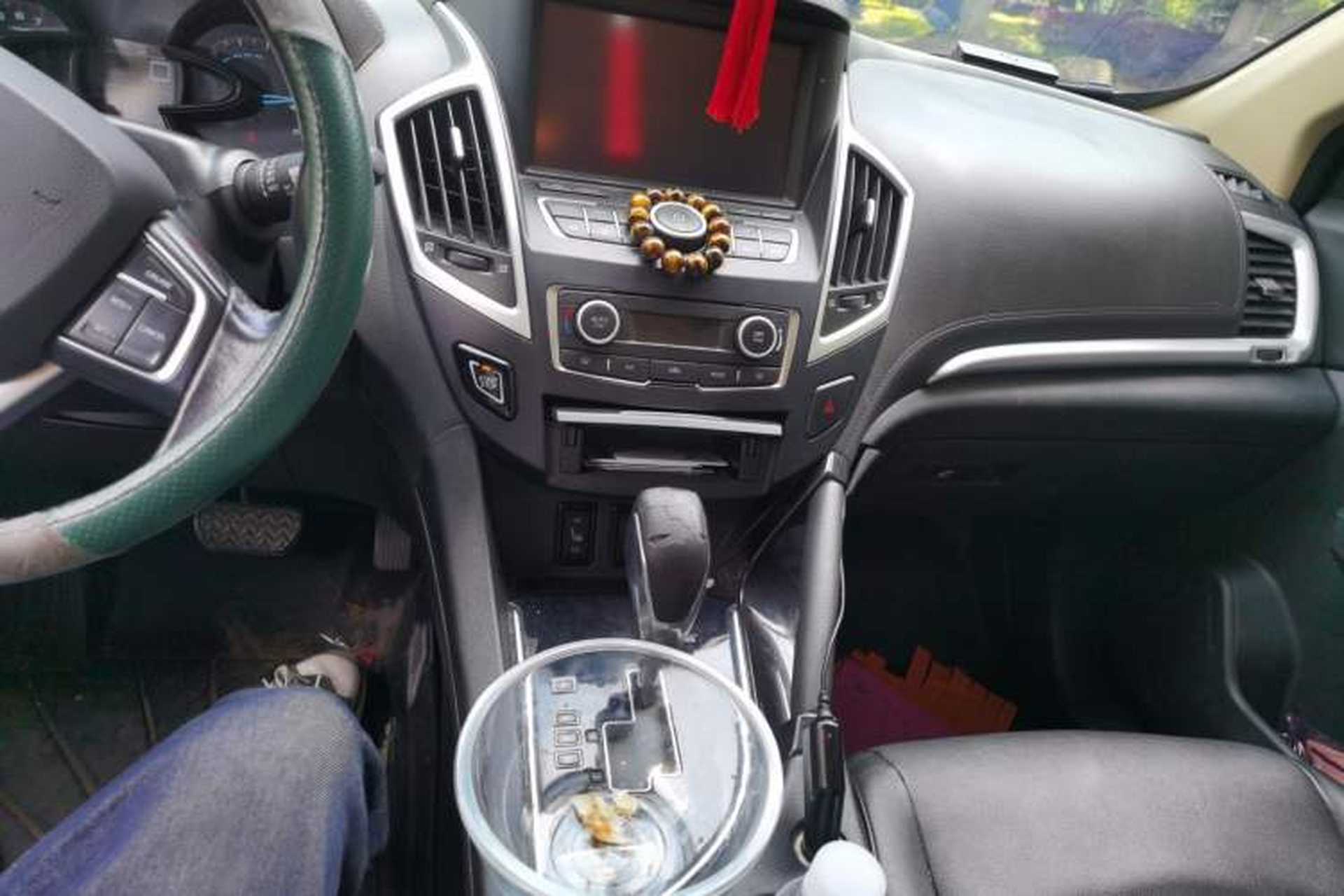 Used Dongfeng Aeolus AX7 2015 2.3L Automatic ZhiZun Version Audio And AC Panel
