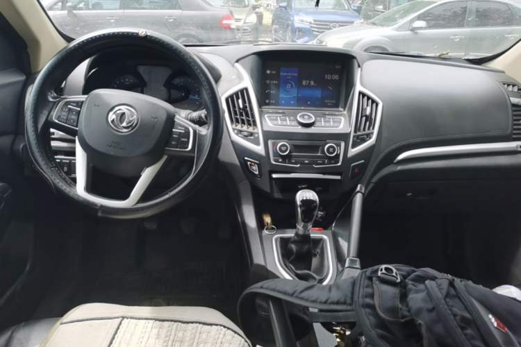 Used Dongfeng Aeolus AX7 2015 2.0L Manual Zhiyi Trim Center Console