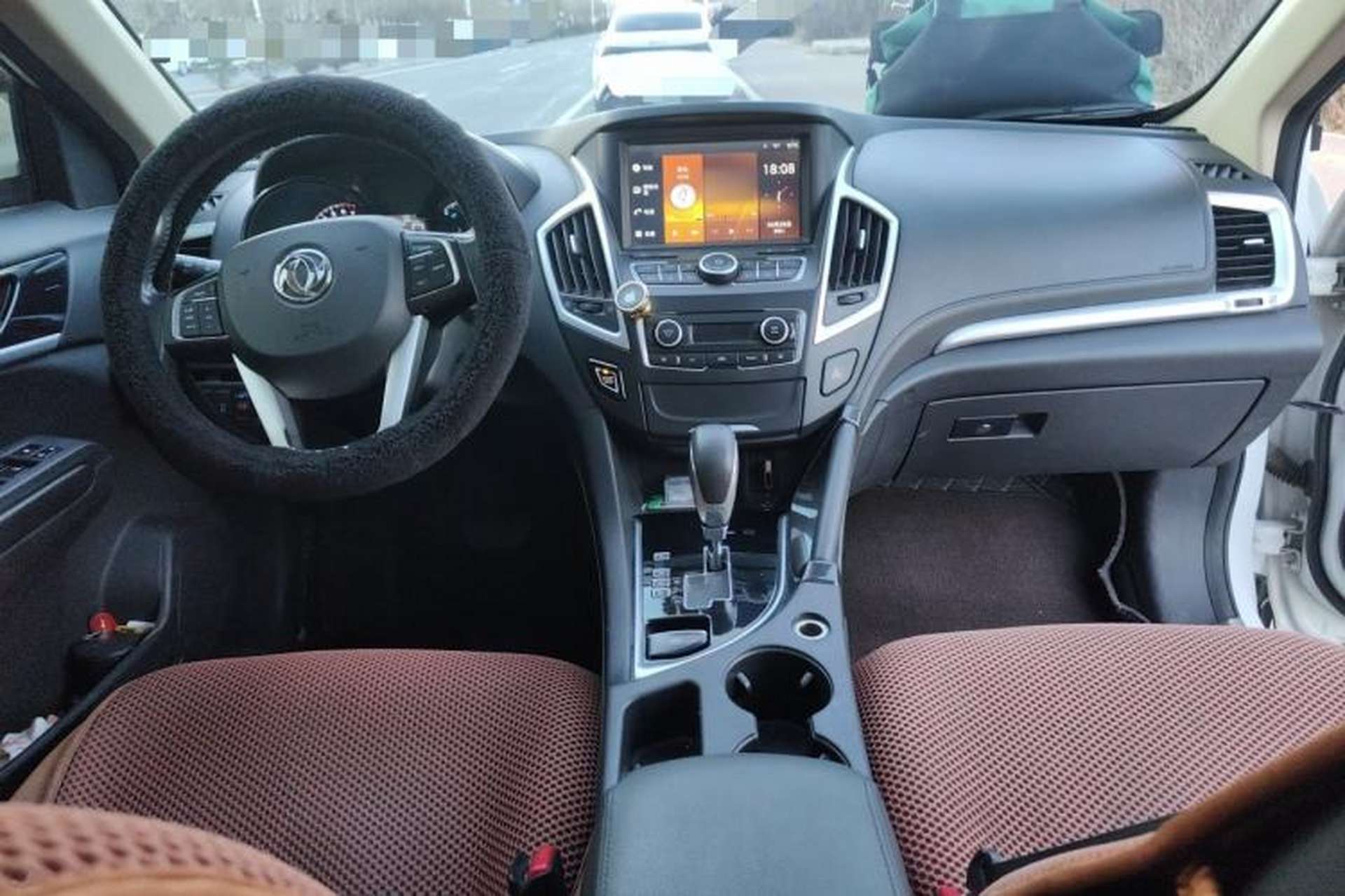 Used Dongfeng Aeolus AX7 2015 2.0L Automatic Zhiyi Trim Center Console