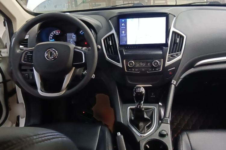 Used Dongfeng Aeolus AX7 2015 2.0L Manual Zhiyue Model Center Console