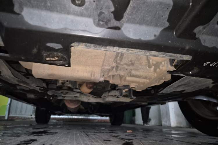 Used Dongfeng Aeolus AX7 2015 2.3L Automatic ZhiZun Version Chassis Front