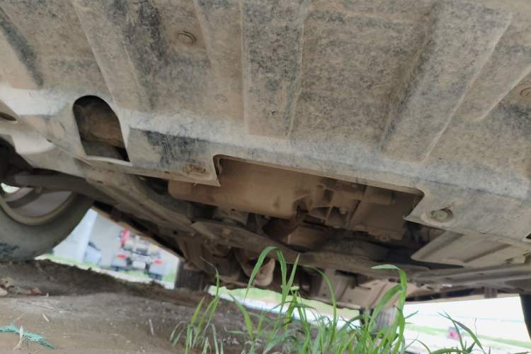 Used Dongfeng Aeolus AX7 2015 2.0L Manual Zhiyi Trim Chassis Front