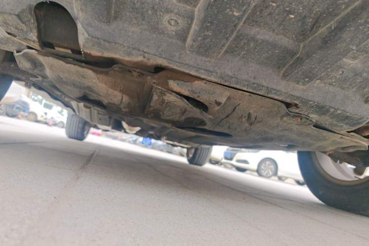 Used Dongfeng Aeolus AX7 2015 2.0L Manual Zhiyi Trim Chassis Front
