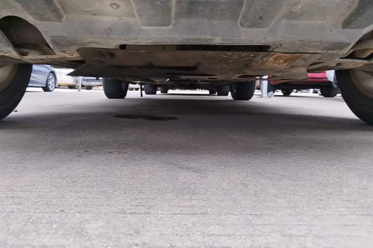 Used Dongfeng Aeolus AX7 2015 2.0L Manual Zhiyi Trim Chassis Front