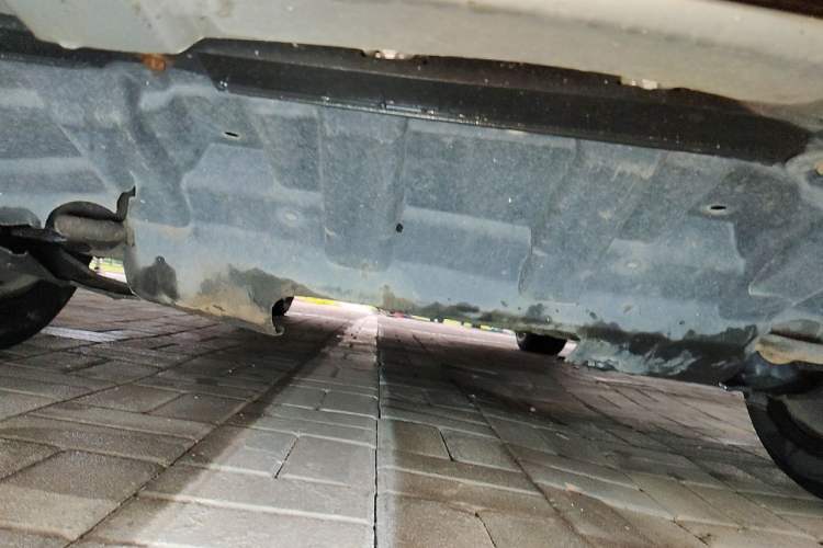 Used Dongfeng Aeolus AX7 2015 2.0L Manual Zhiyi Trim Chassis Front