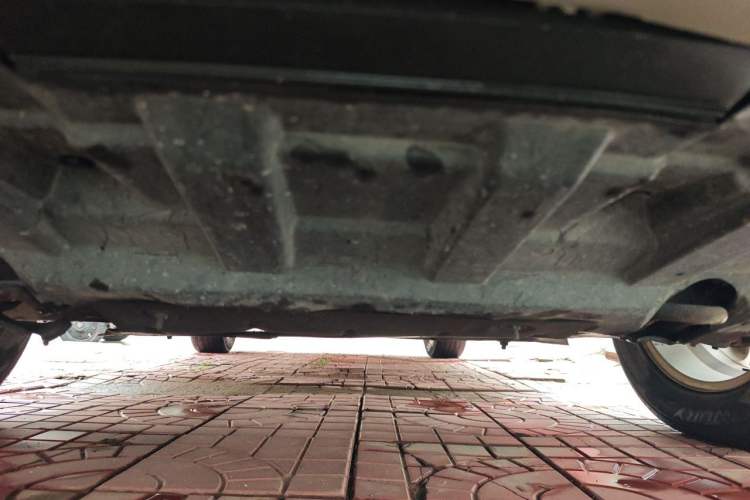 Used Dongfeng Aeolus AX7 2015 2.0L Automatic Zhiyi Trim Chassis Front