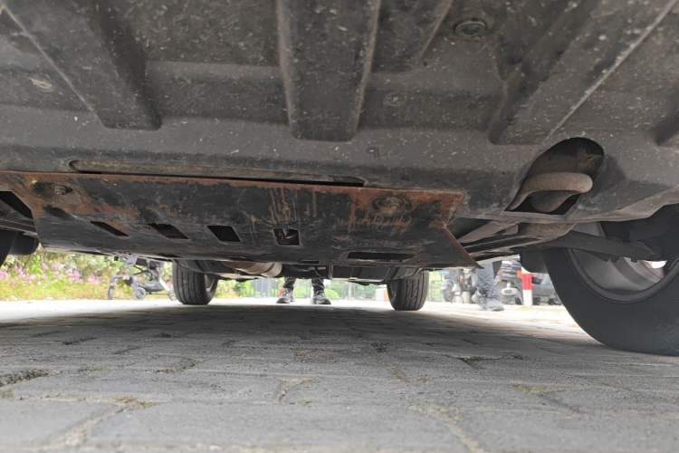 Used Dongfeng Aeolus AX7 2015 2.3L Automatic ZhiZun Version Chassis Front