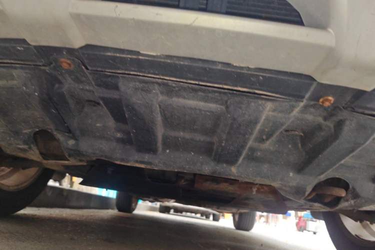 Used Dongfeng Aeolus AX7 2015 2.0L Automatic Zhiyi Trim Chassis Front