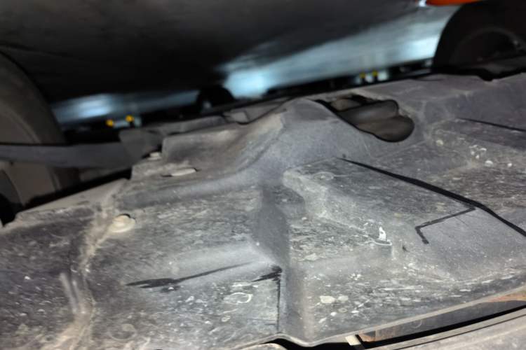 Used Dongfeng Aeolus AX7 2015 2.0L Manual Zhiyi Trim Chassis Front Left