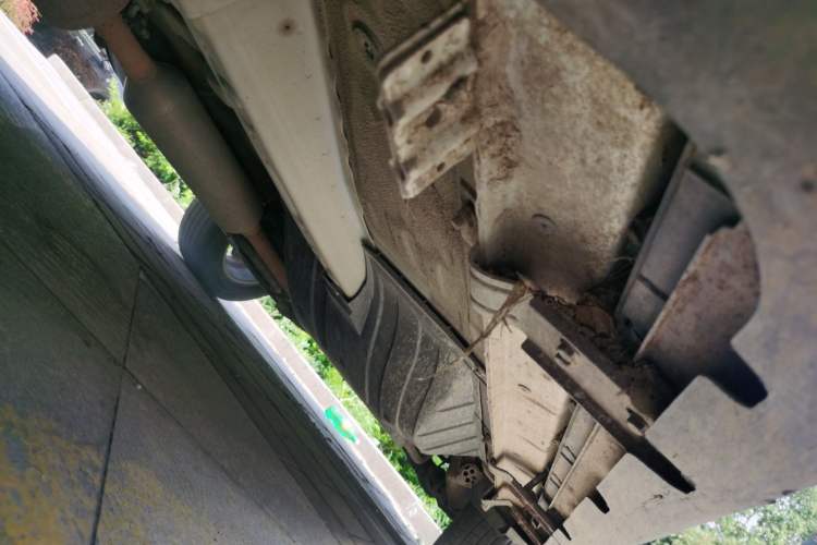 Used Dongfeng Aeolus AX7 2015 2.0L Manual Zhiyi Trim Chassis Front Left