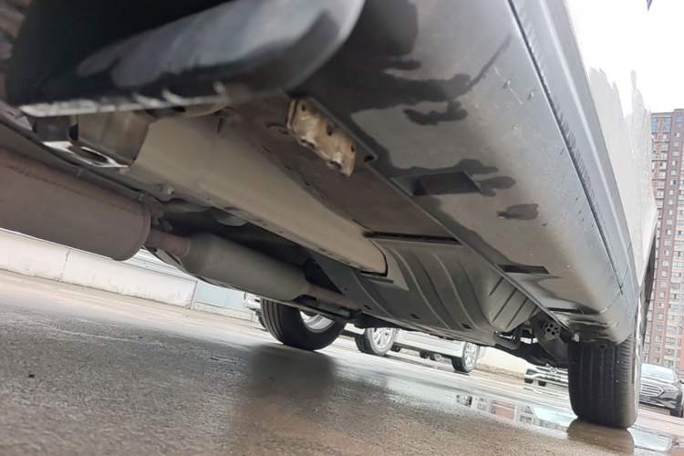 Used Dongfeng Aeolus AX7 2015 2.0L Manual Zhiyi Trim Chassis Front Left