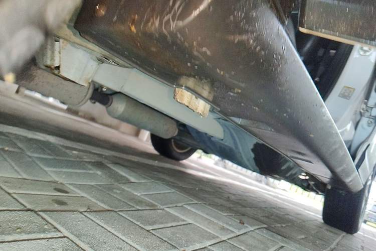 Used Dongfeng Aeolus AX7 2015 2.0L Manual Zhiyi Trim Chassis Front Left