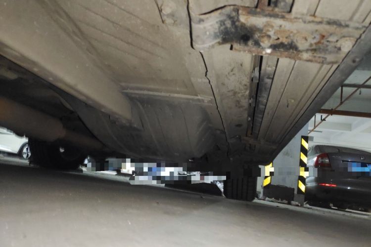 Used Dongfeng Aeolus AX7 2015 2.3L Automatic ZhiZun Version Chassis Front Left