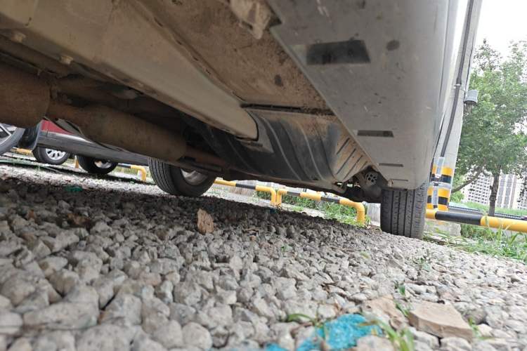 Used Dongfeng Aeolus AX7 2015 2.0L Manual Zhiyi Trim Chassis Front Left