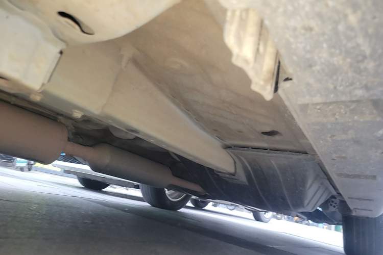 Used Dongfeng Aeolus AX7 2015 2.0L Automatic Zhiyi Trim Chassis Front Left