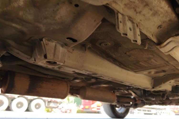 Used Dongfeng Aeolus AX7 2015 2.0L Manual Zhiyi Trim Chassis Front Left