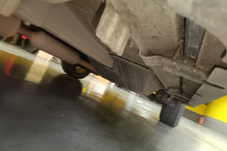 Used Dongfeng Aeolus AX7 2015 2.3L Automatic ZhiZun Version Chassis Front Left