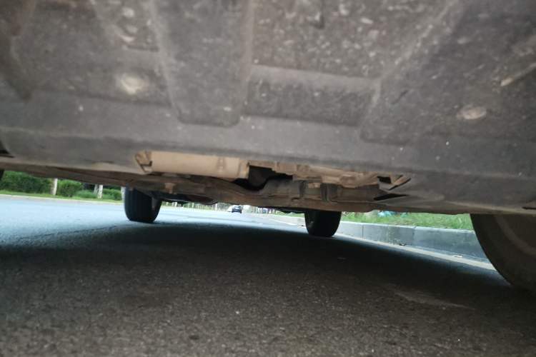 Used Dongfeng Aeolus AX7 2015 2.3L Automatic ZhiZun Version Chassis Front