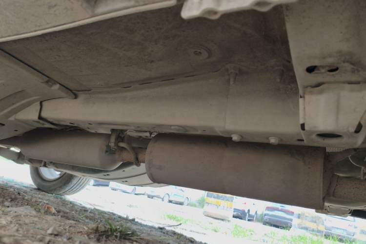 Used Dongfeng Aeolus AX7 2015 2.0L Manual Zhiyi Trim Chassis Front Right
